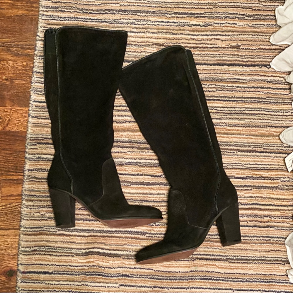 Vince Camuto Framina